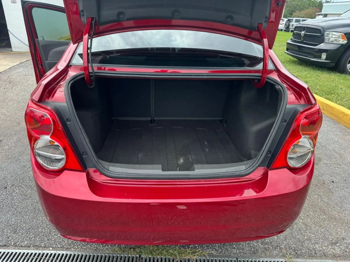 Chevrolet Sonic photo 11