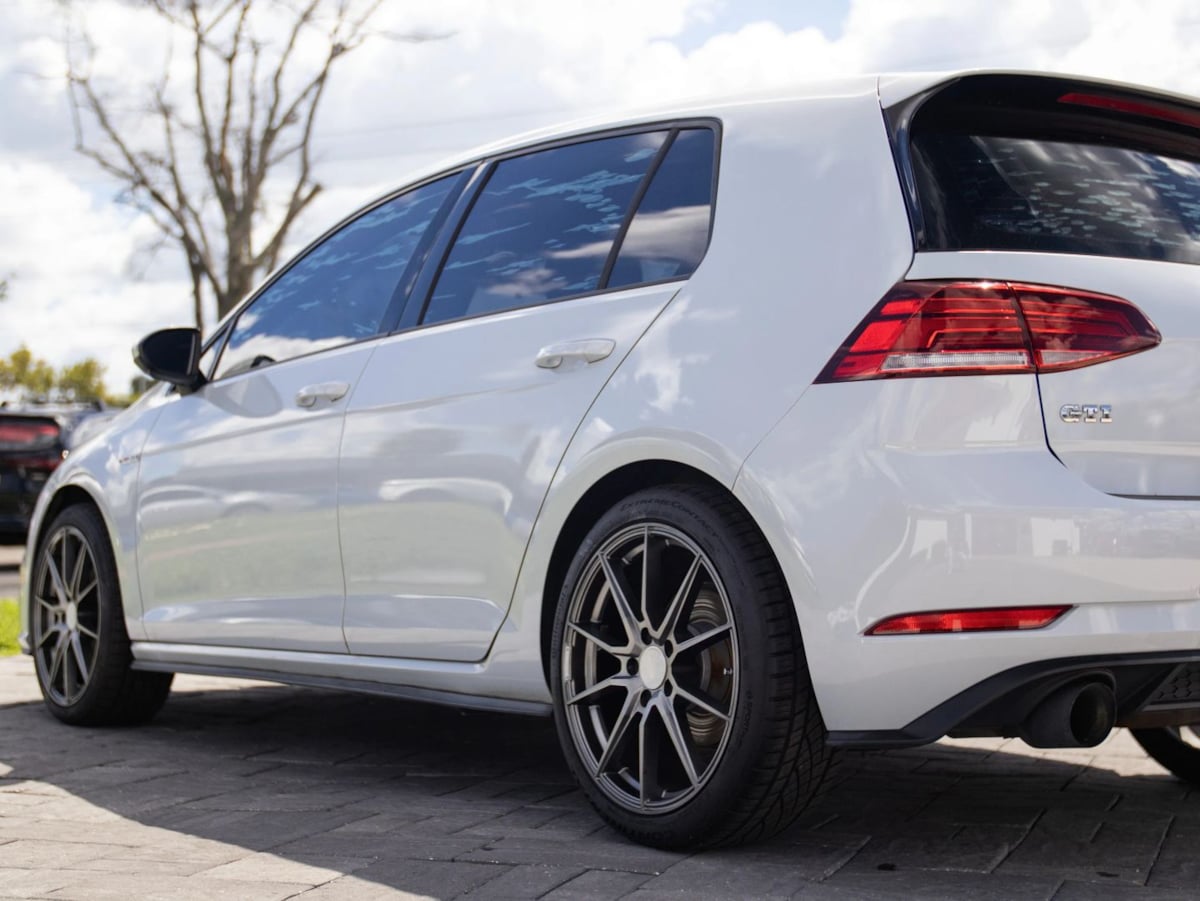 Photo 9 of this Volkswagen Golf GTI
