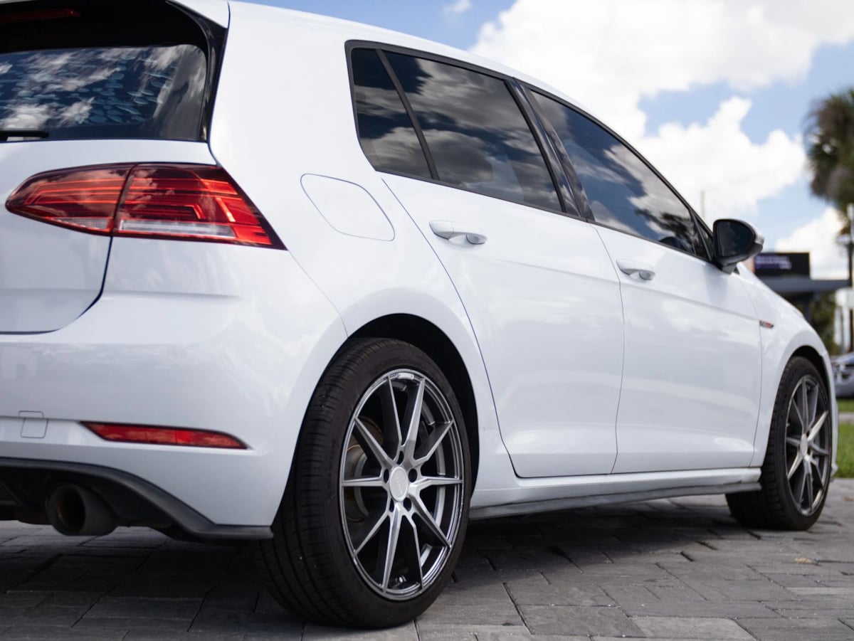 Photo 15 of this Volkswagen Golf GTI