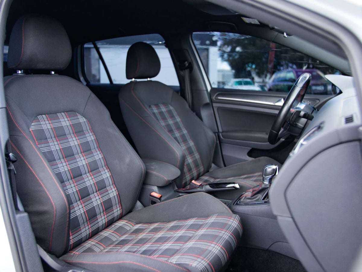Photo 19 of this Volkswagen Golf GTI