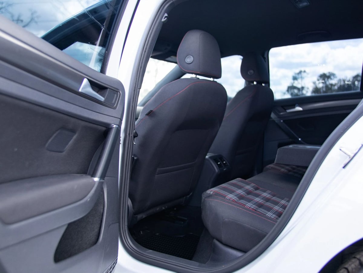 Photo 21 of this Volkswagen Golf GTI