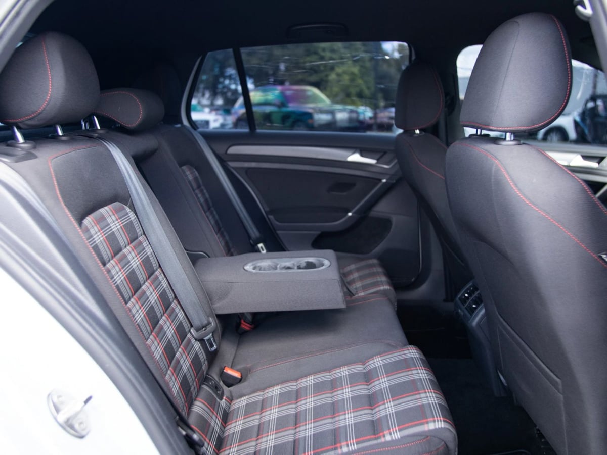 Photo 23 of this Volkswagen Golf GTI