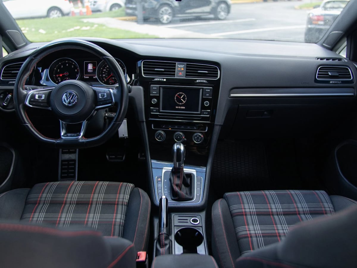 Photo 24 of this Volkswagen Golf GTI
