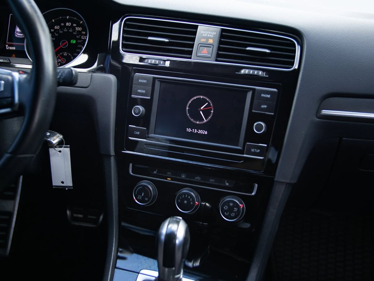 Photo 26 of this Volkswagen Golf GTI