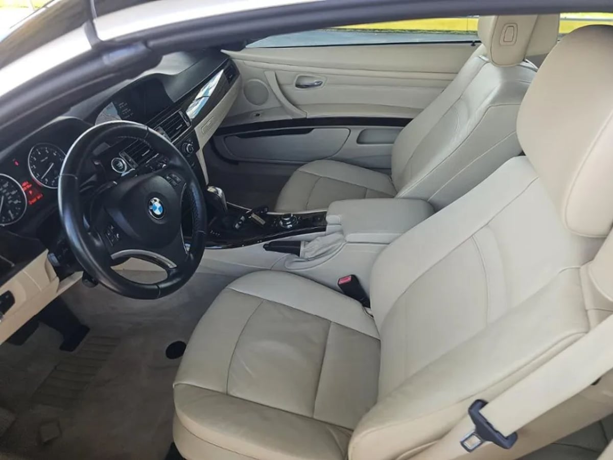 BMW 3 Series photo 6