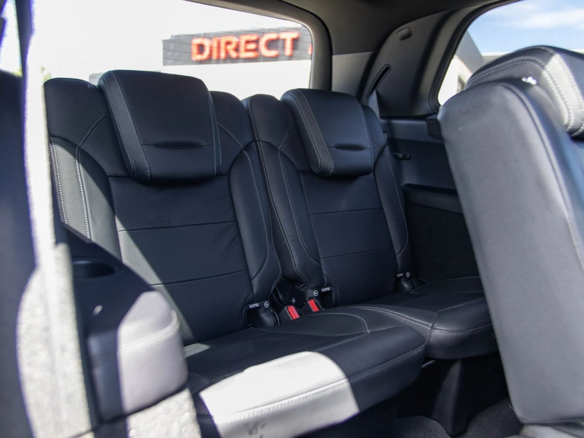 Photo 26 of this Mercedes-Benz GLS 550
