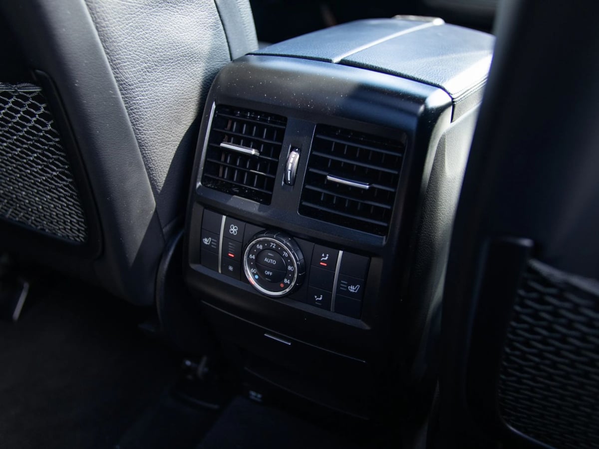 Photo 29 of this Mercedes-Benz GLS 550