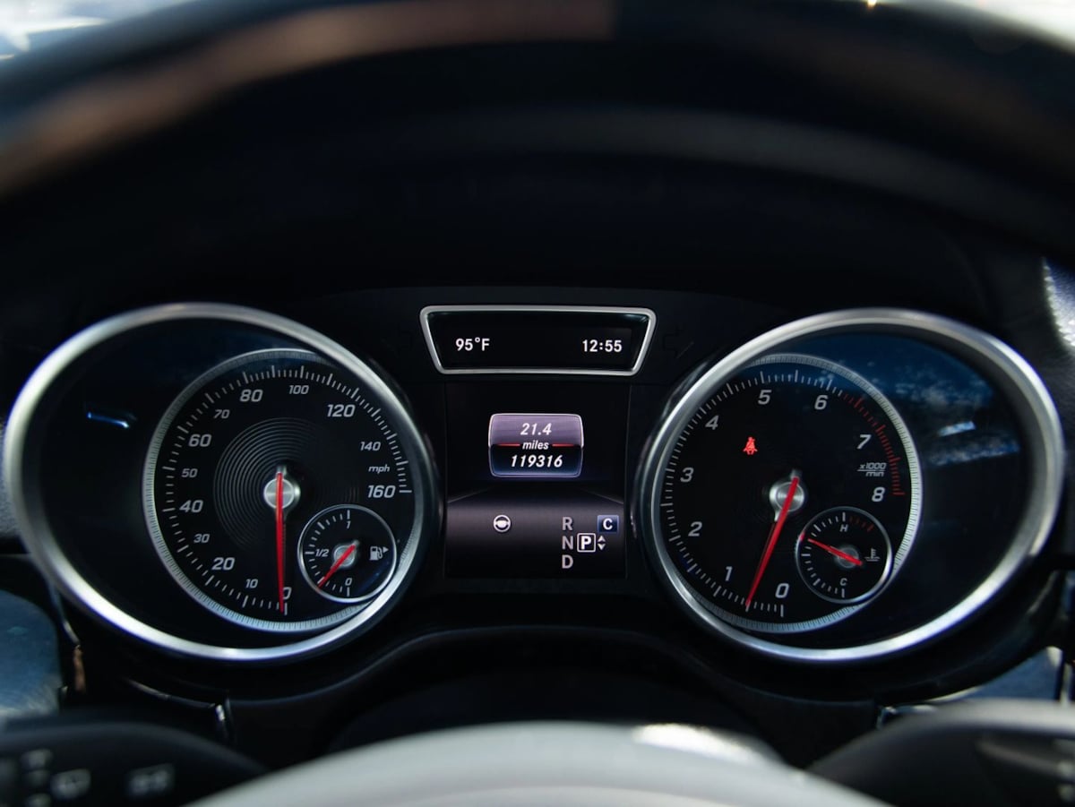 Photo 33 of this Mercedes-Benz GLS 550