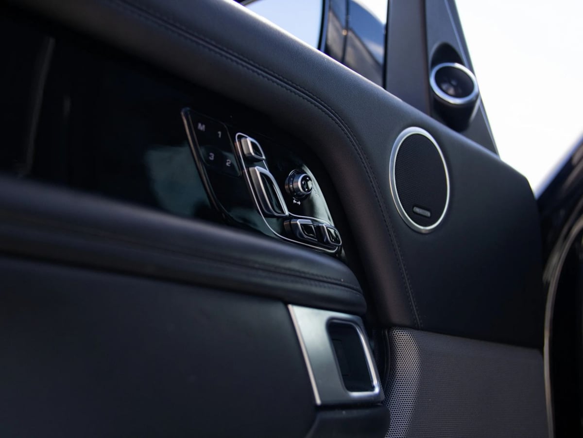 Land Rover Range Rover photo 17
