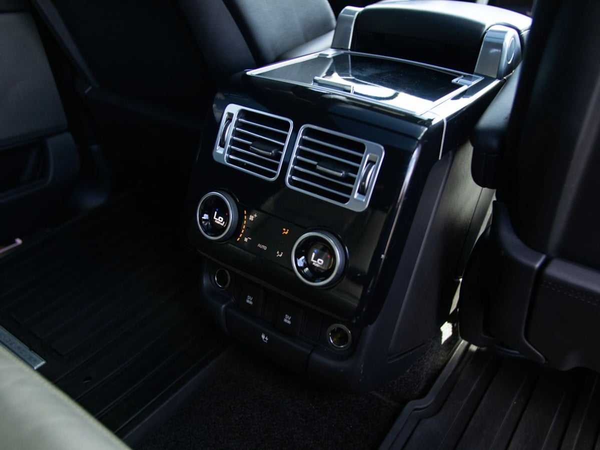 Land Rover Range Rover photo 28