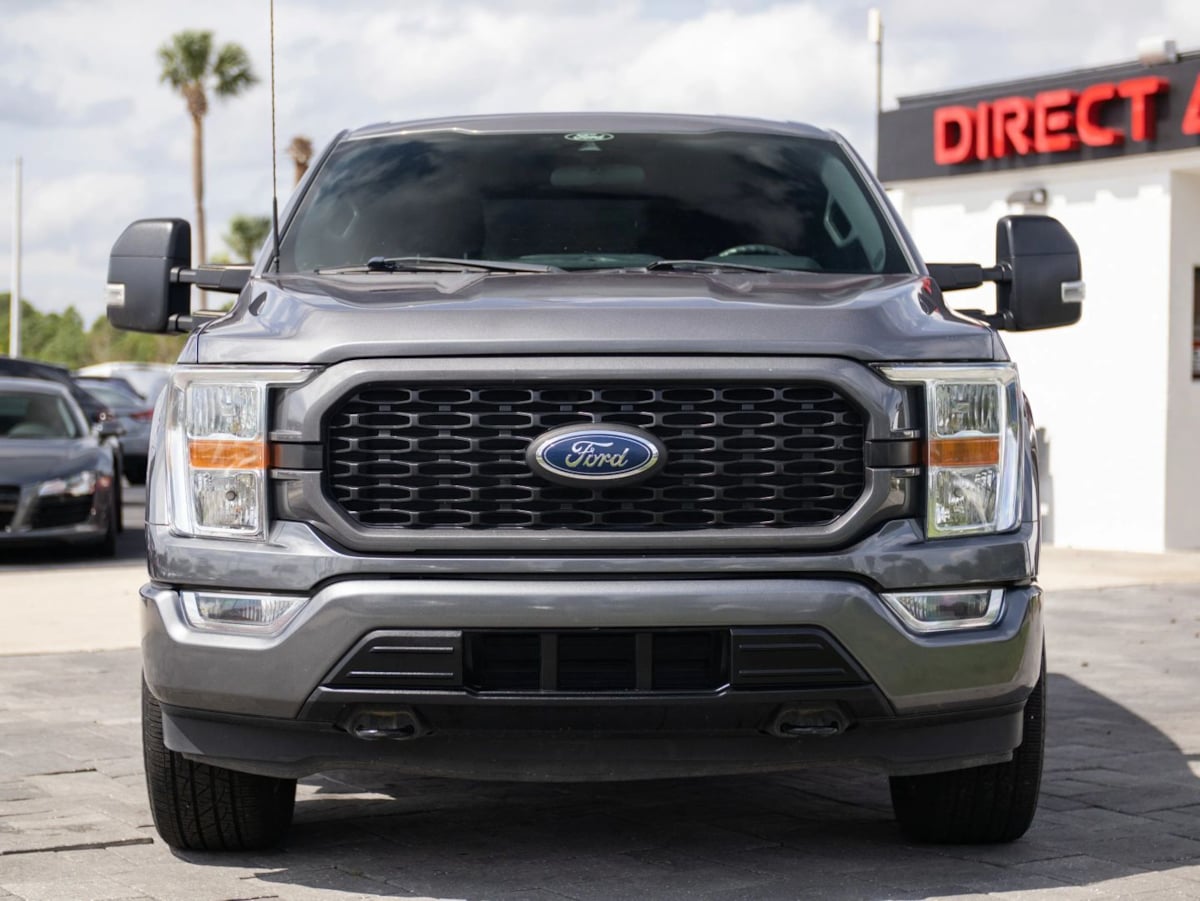 Photo 4 of this Ford F-150