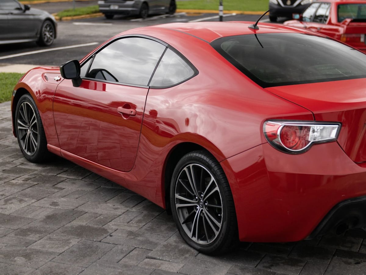 Scion FR-S photo 9