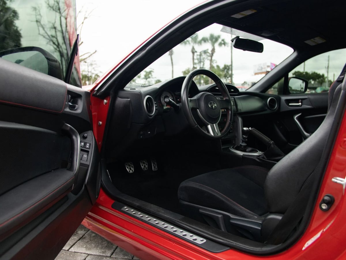 Scion FR-S photo 14
