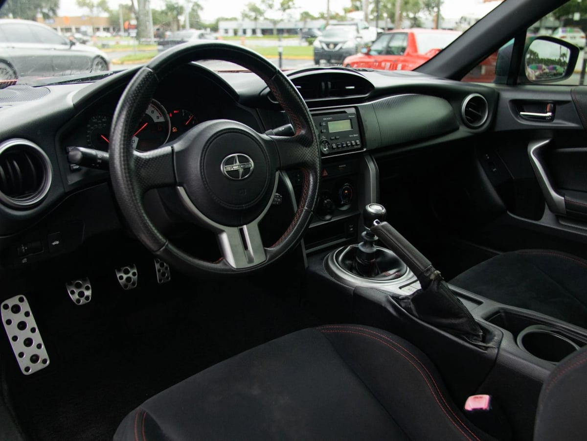Scion FR-S photo 15