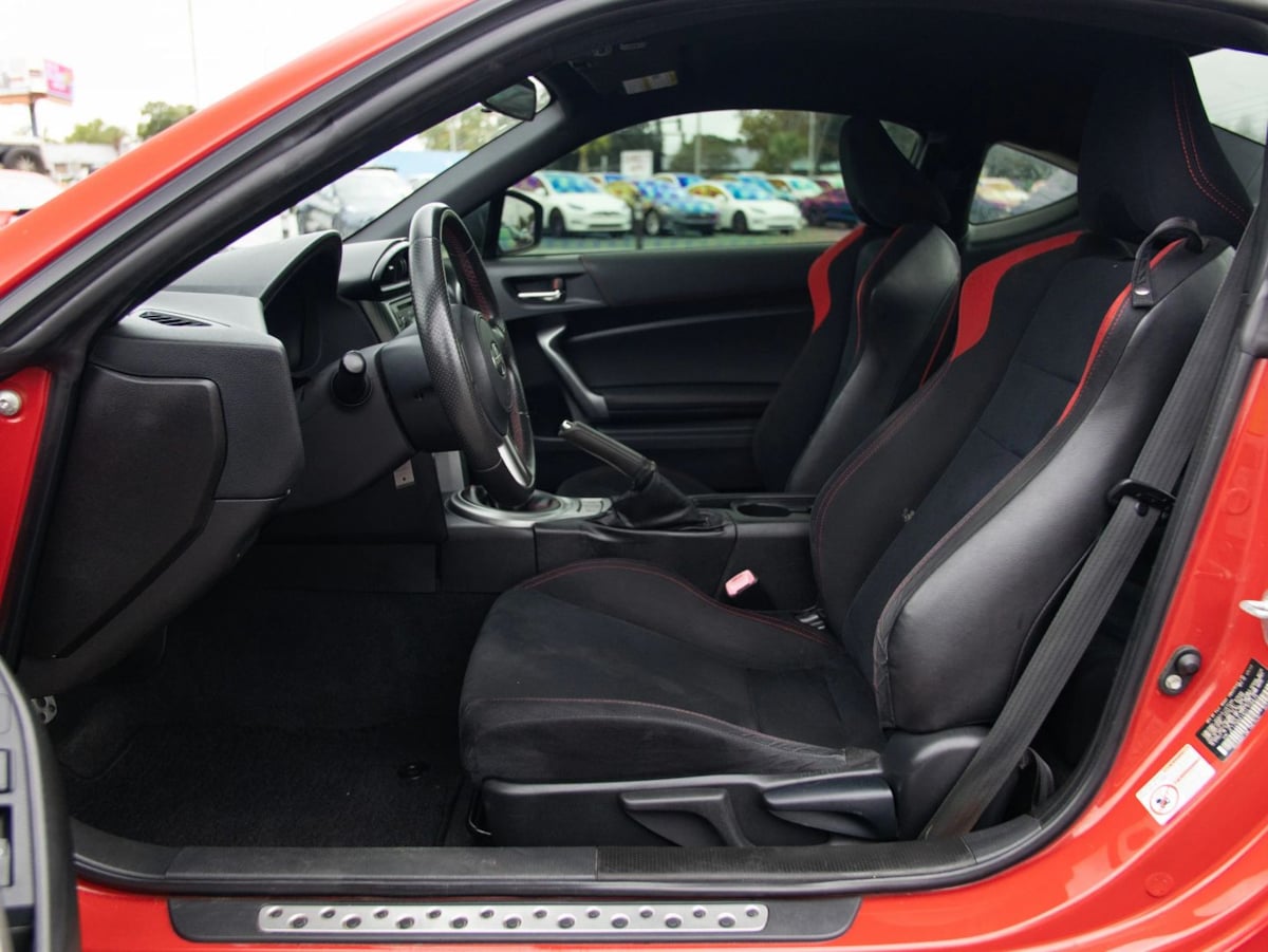 Scion FR-S photo 17
