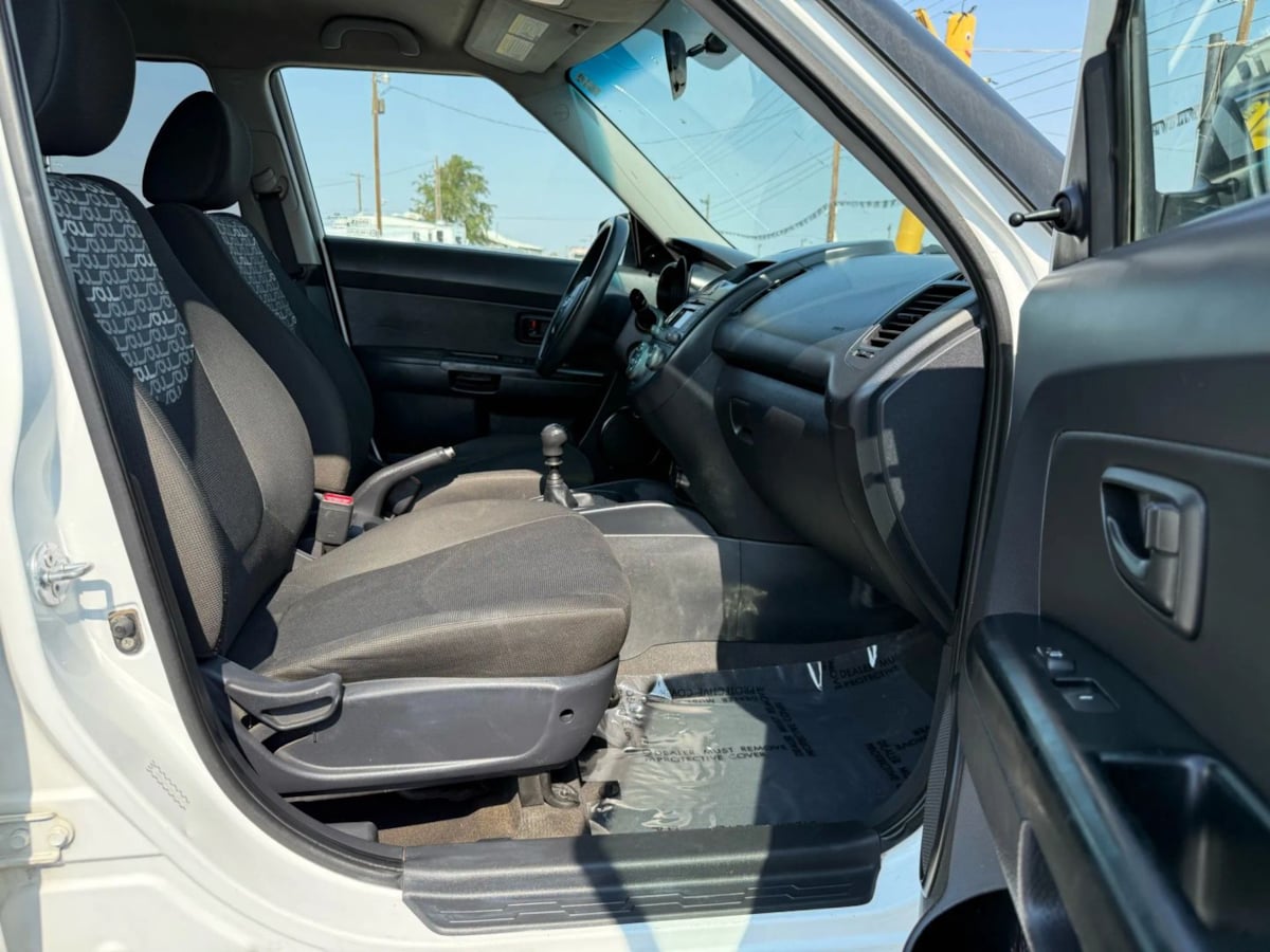 2011 Kia Soul - Photo 17