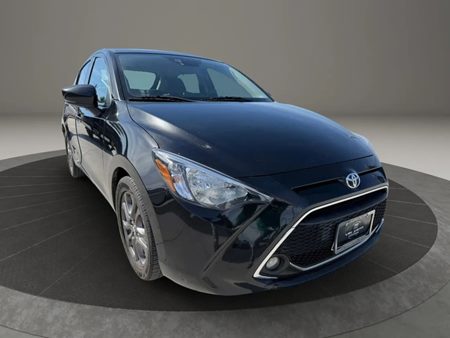 2020 Toyota Yaris Hatchback LE
