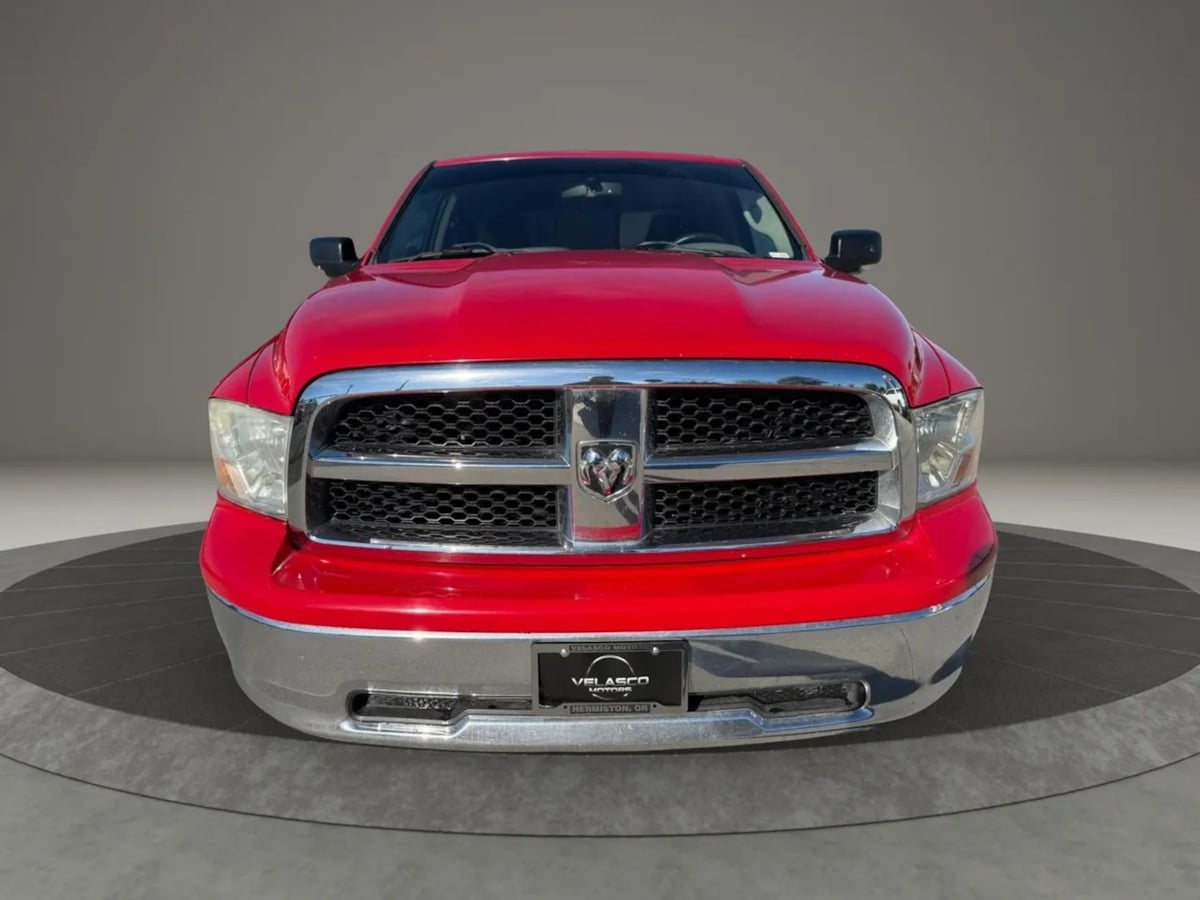 Photo 2 of this Dodge Ram 1500