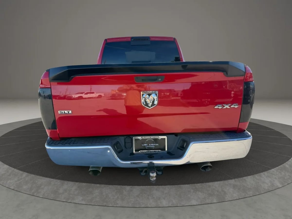 Photo 6 of this Dodge Ram 1500