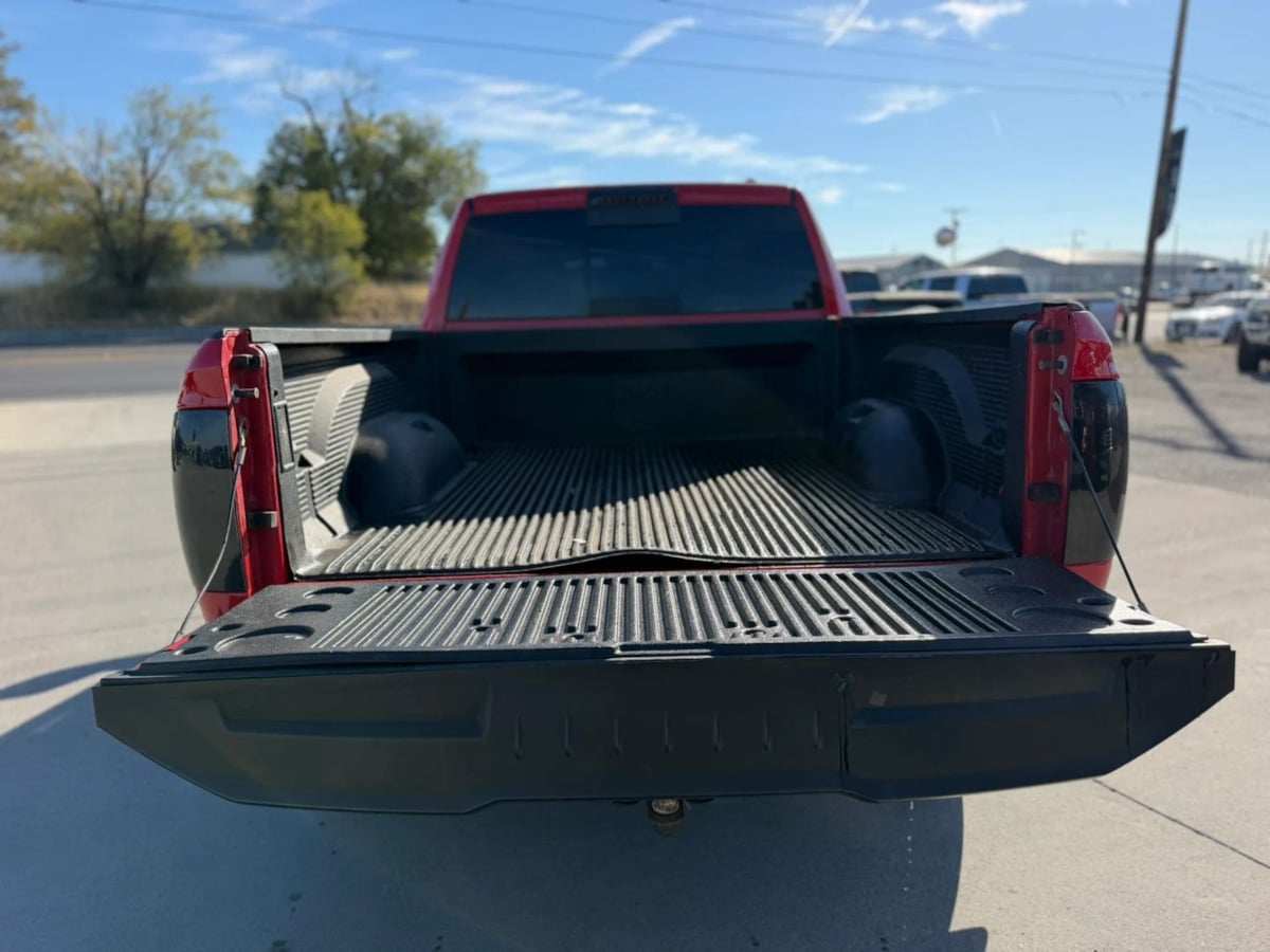 Photo 15 of this Dodge Ram 1500