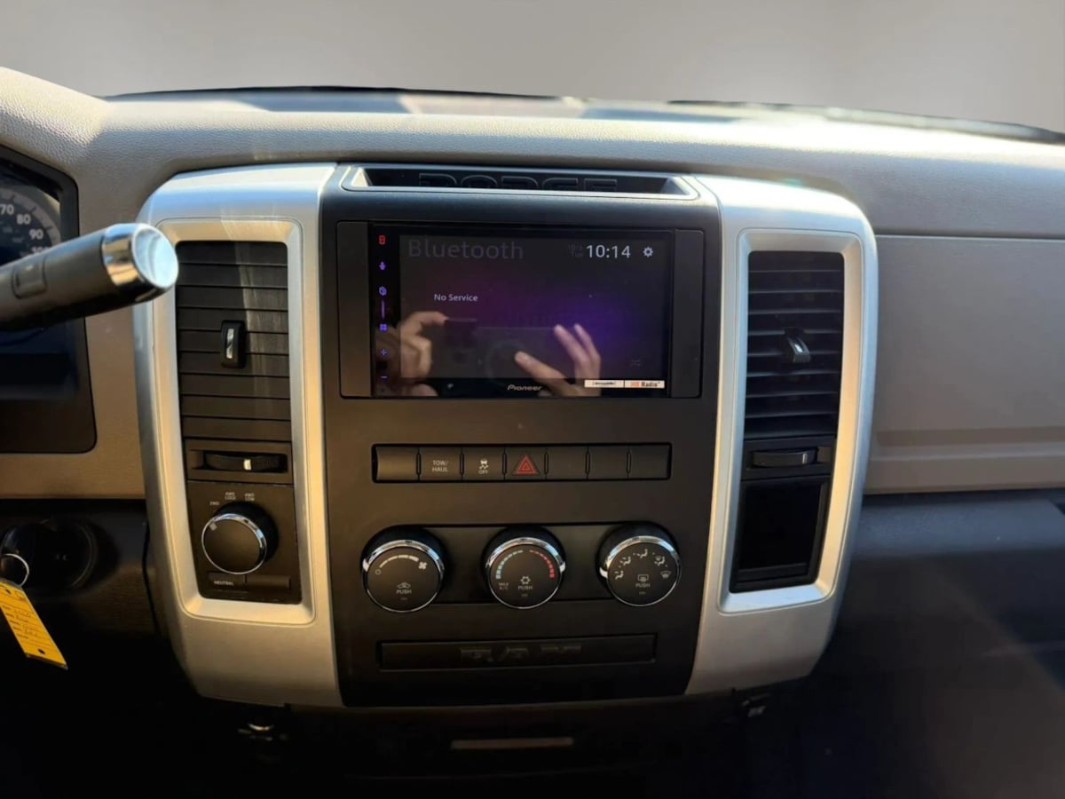 Photo 23 of this Dodge Ram 1500