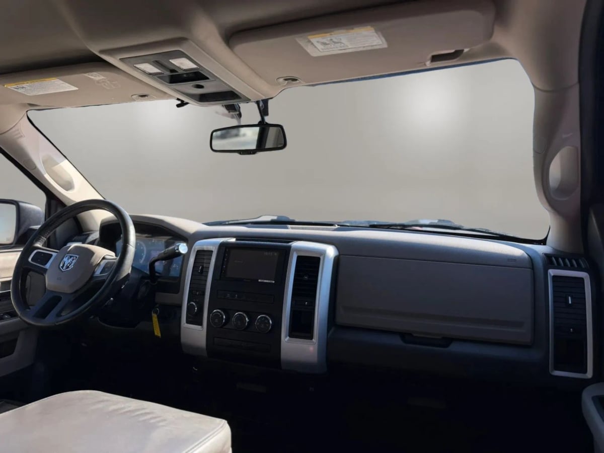 Photo 27 of this Dodge Ram 1500