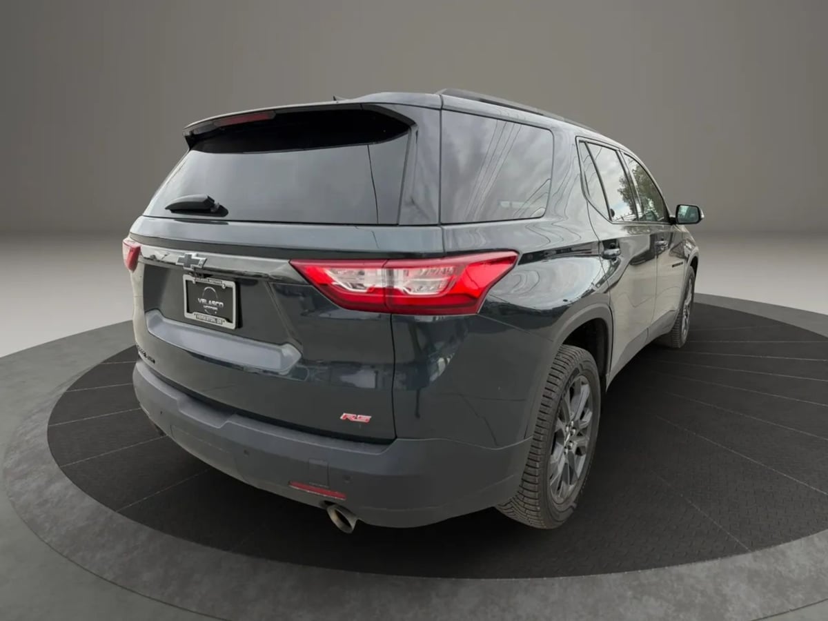 Photo 7 of this Chevrolet Traverse