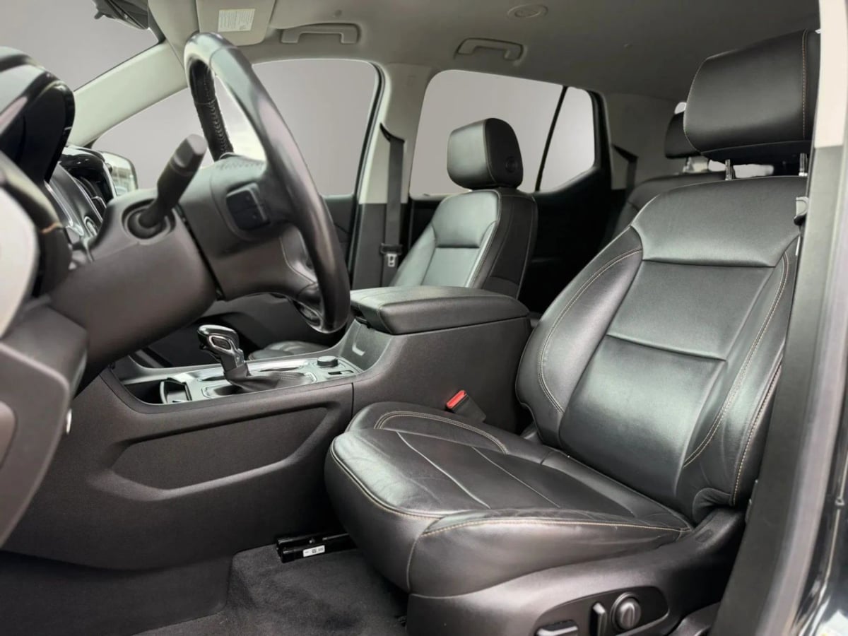 Photo 12 of this Chevrolet Traverse