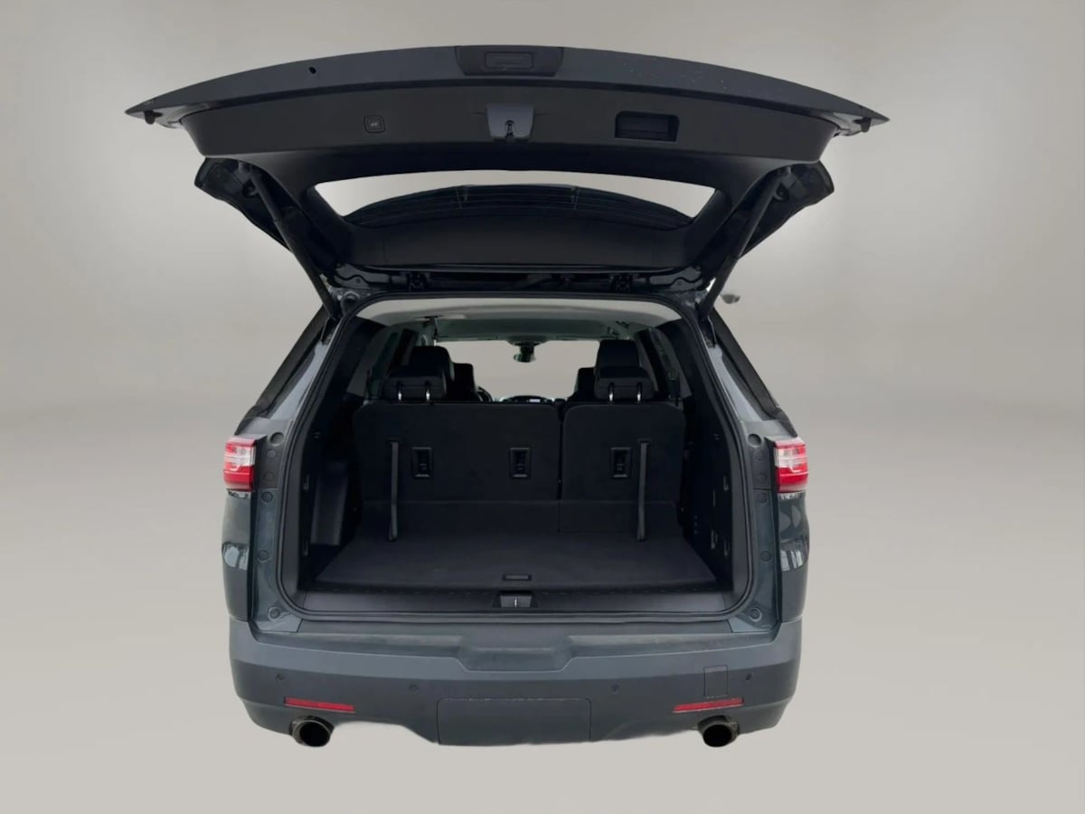 Photo 15 of this Chevrolet Traverse