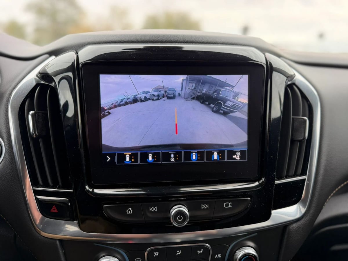 Photo 28 of this Chevrolet Traverse