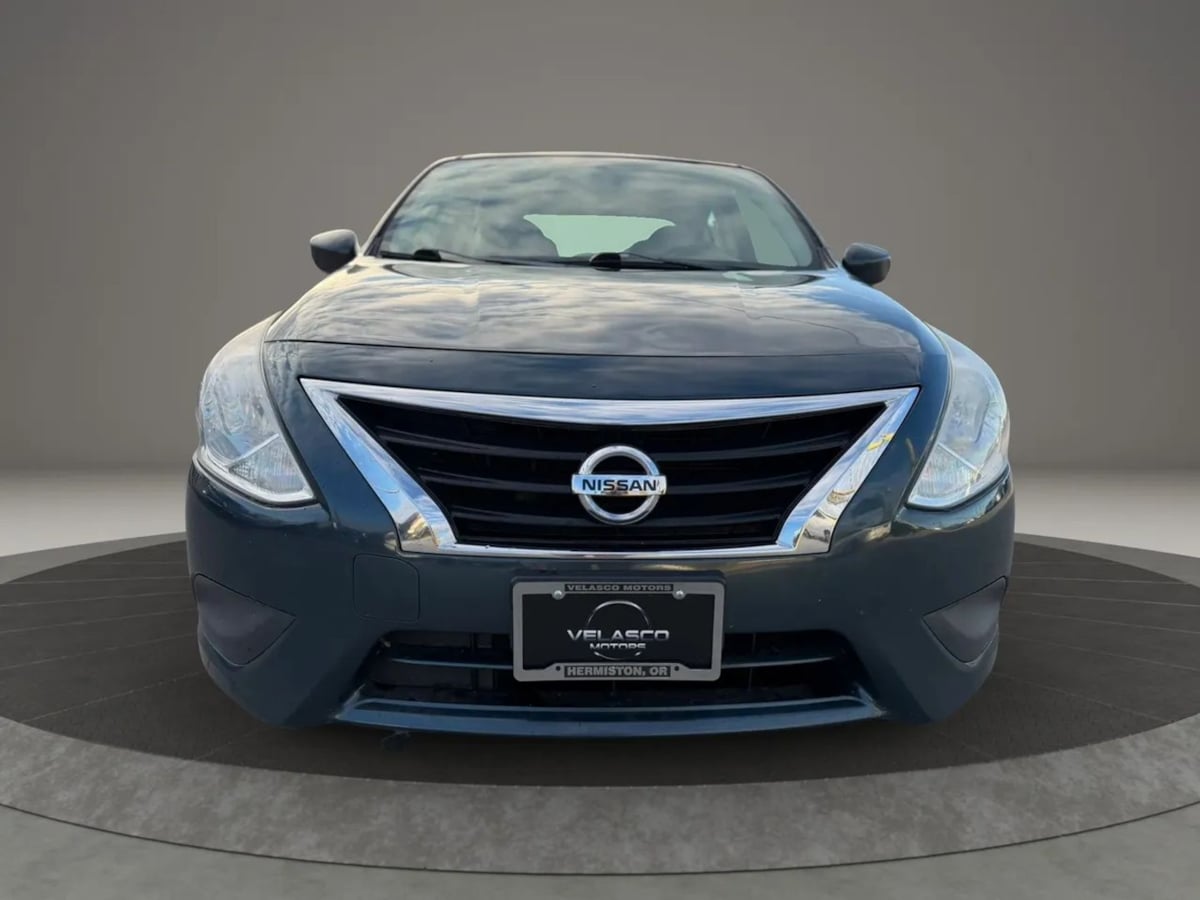 Photo 2 of this Nissan Versa