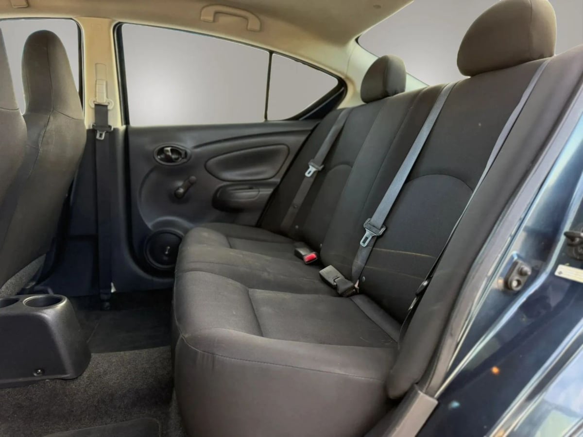 Photo 11 of this Nissan Versa