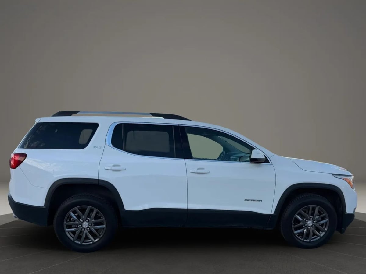 Photo 8 of this GMC Acadia