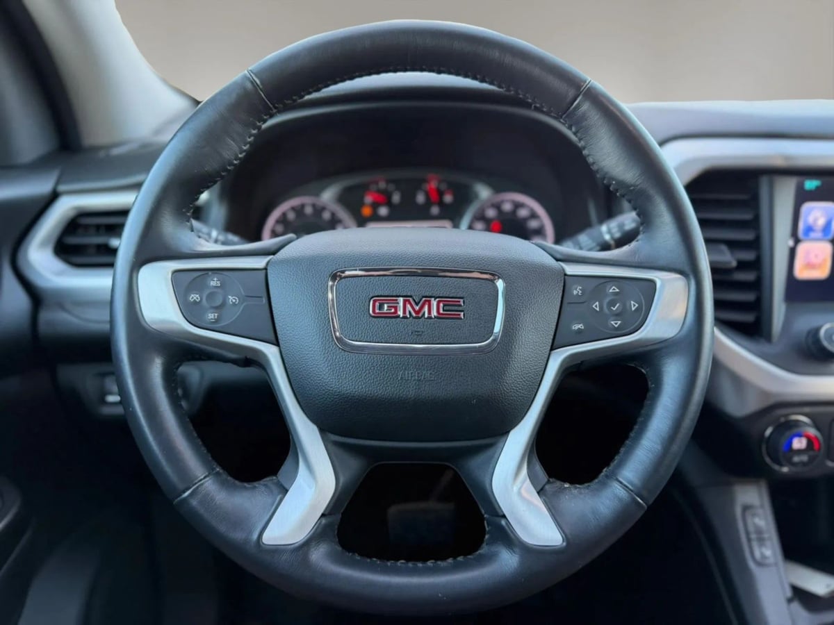 Photo 22 of this GMC Acadia