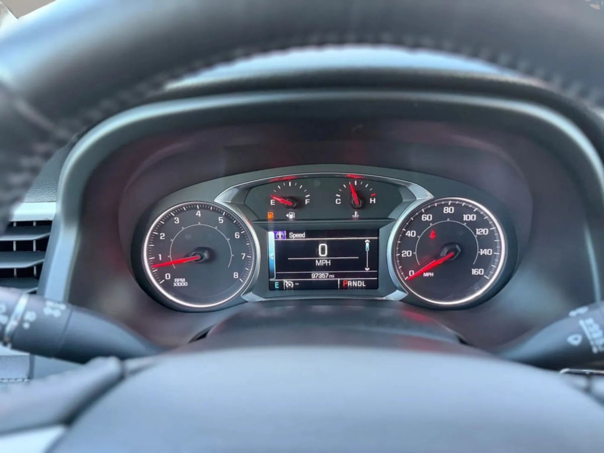 Photo 23 of this GMC Acadia