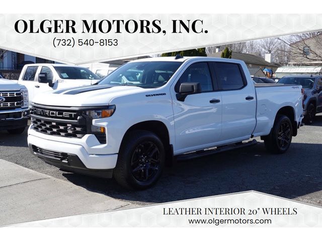 Summit White 2024 Chevrolet Silverado 1500 Custom Crew Cab 4WD Pickup Truck Four-Wheel Drive 8-Speed Automatic