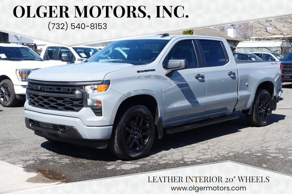 Gray (Slate Grey Metallic) 2024 Chevrolet Silverado 1500 Custom Crew Cab 4WD Pickup Truck Four-Wheel Drive 8-Speed Automatic