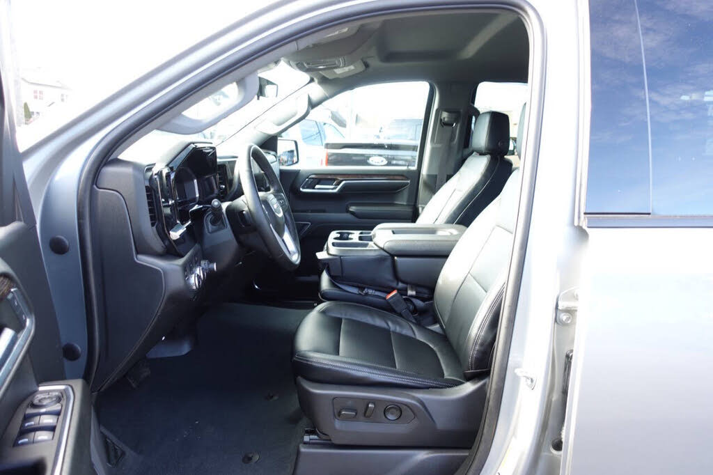 Photo 17 of this GMC Sierra 1500