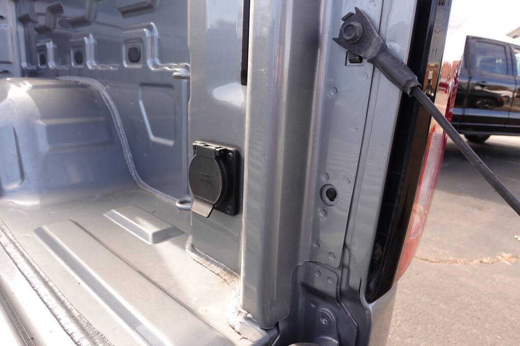 Photo 28 of this GMC Sierra 1500