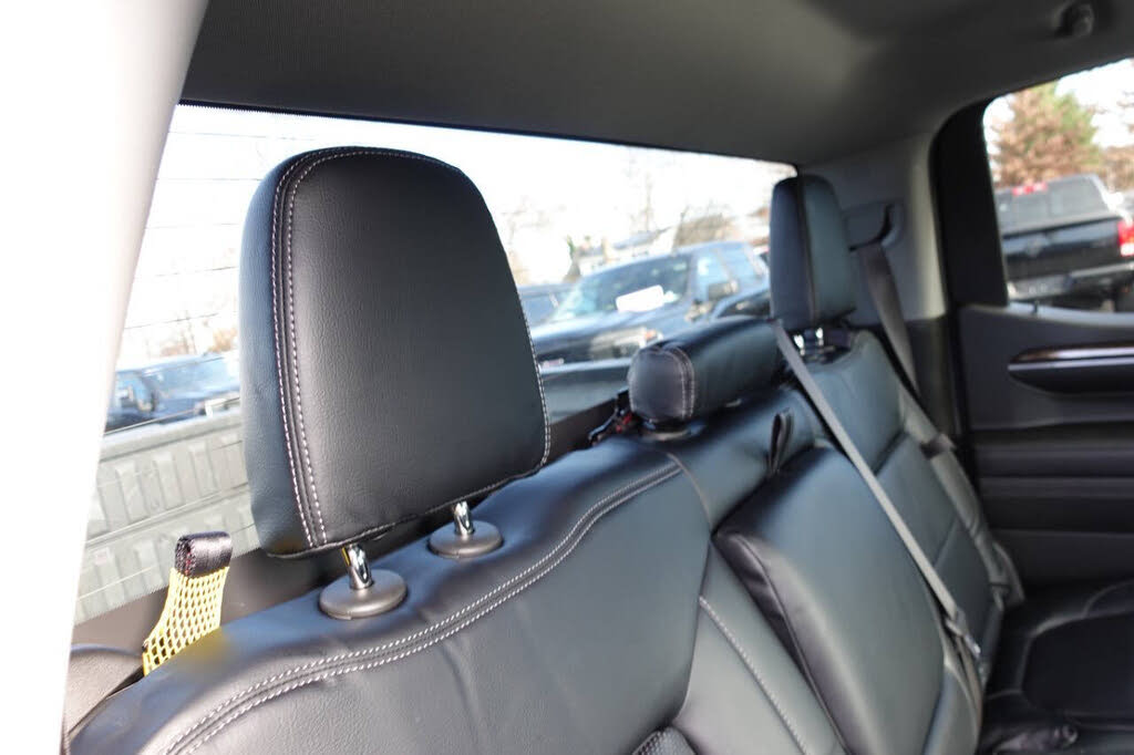 Photo 33 of this GMC Sierra 1500