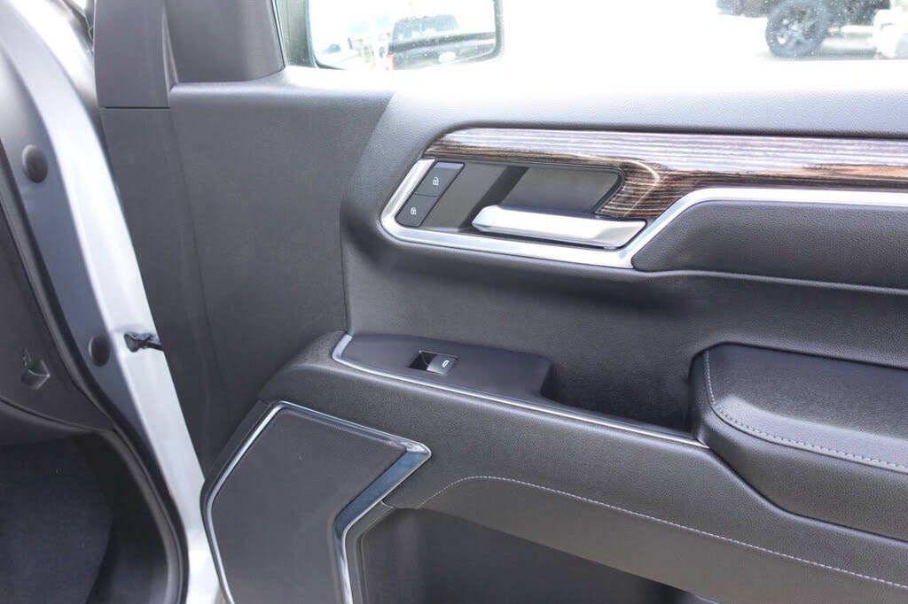 Photo 35 of this GMC Sierra 1500