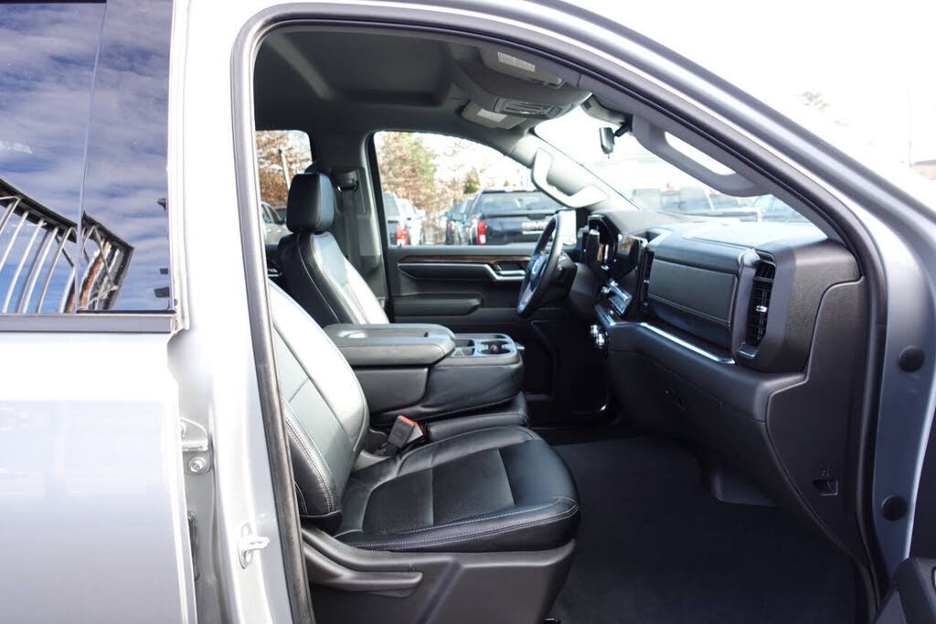 Photo 36 of this GMC Sierra 1500
