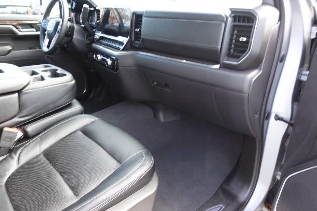 Photo 38 of this GMC Sierra 1500