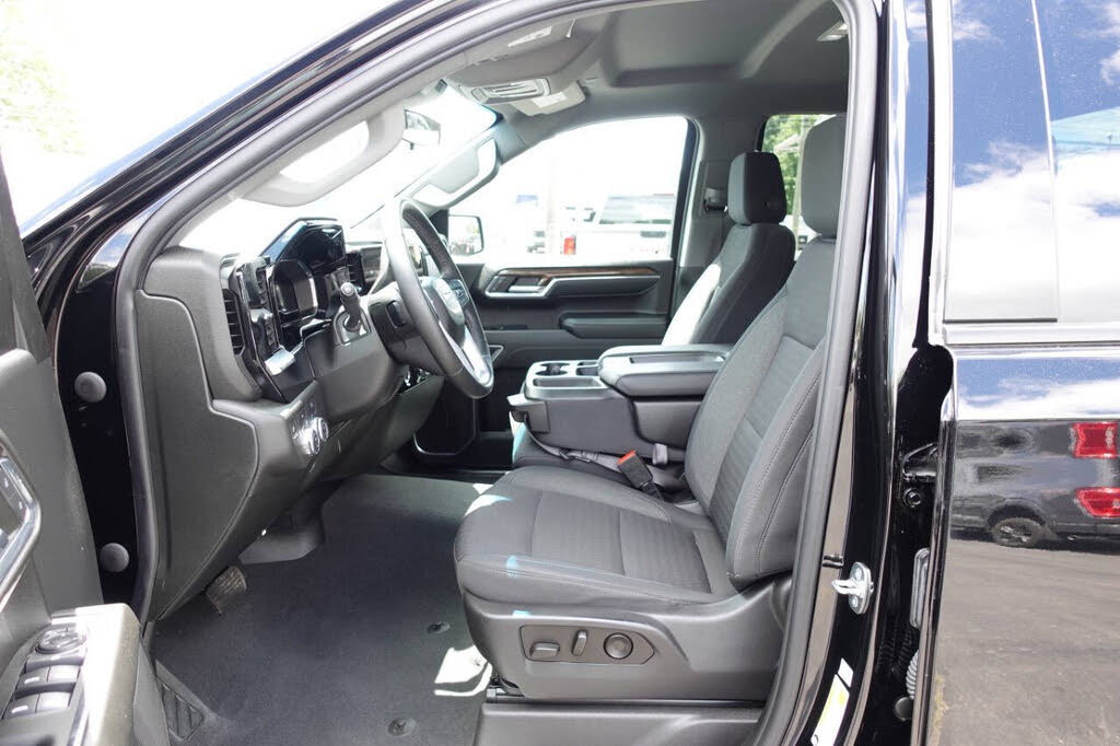 Photo 18 of this GMC Sierra 1500