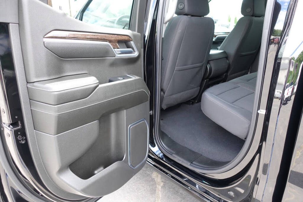Photo 21 of this GMC Sierra 1500