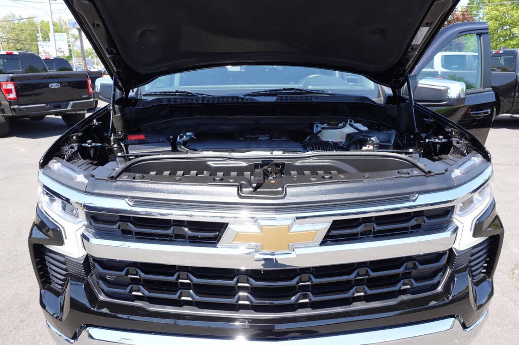 Photo 54 of this Chevrolet Silverado 1500