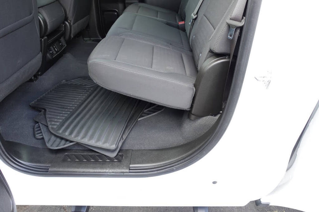 Photo 23 of this GMC Sierra 1500