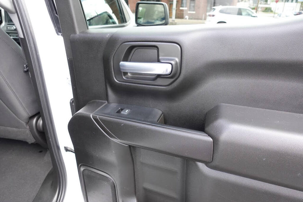 Photo 28 of this GMC Sierra 1500