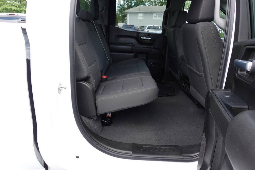 Photo 30 of this GMC Sierra 1500