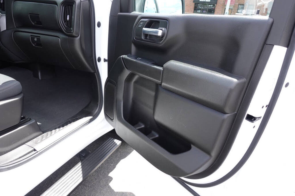 Photo 32 of this GMC Sierra 1500